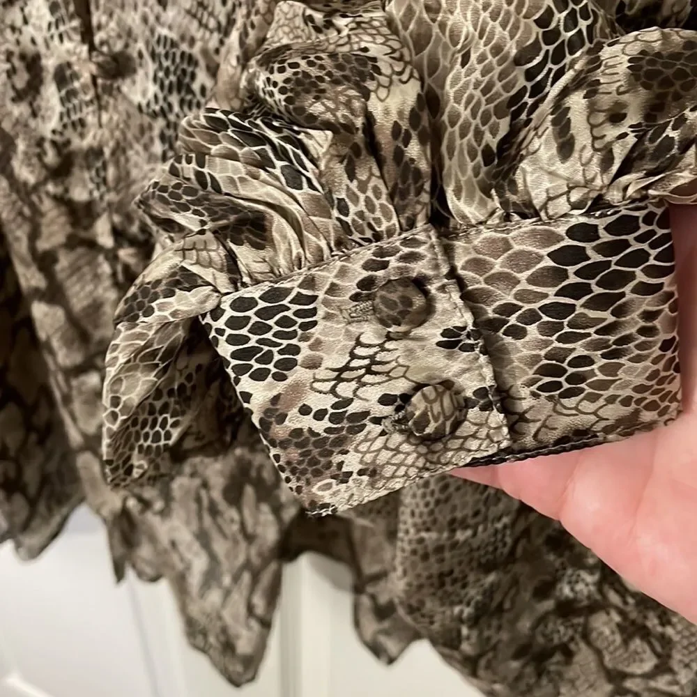 Aryn K Snake Print 100% Silk Batwing Sleeve Button Down V-Neck Blouse Top, M - Picture 8 of 12